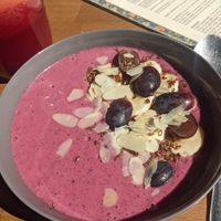 Berrie Smoothie Bowl at vevi Café - vegan specialities in Cologne