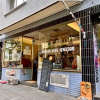 Außenansicht 👍🏻  at vevi Café - vegan specialities in Cologne