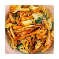 Massa salteada com tofu e legumes   at Abrigo da Alma in Tomar