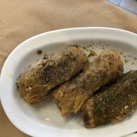 Frühlingsrollen mit Kohlblätter at Noah's Ark in Kos