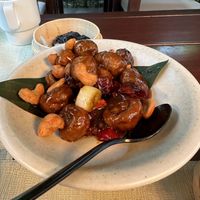 This is fire. Some mushroom in sauce with cashews and chilli 👌🏻  at Mi Xun TeaHouse 谧寻茶室 in Chengdu