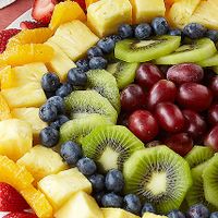 Rainbow fruit. 7 types of seasonal fruits at Bong Restaurant in Ha Giang