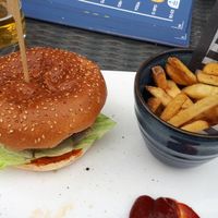 Vegan burger at Coombe Cellars in Newton Abbot