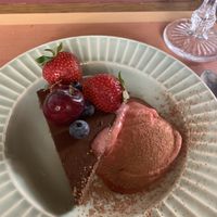 Delicious vegan tart at Pane & Vino in Evora