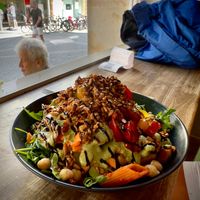 Pasta bowl with pesto sauce at Vedans in Bayreuth