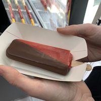 strawberry with chocolate sauce  at Anjuna Ice Pops - Sas utca in Budapest