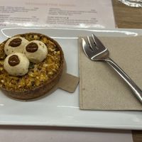 Veganer Pistazienkuchen… 😊  at La Pepite in Marseille