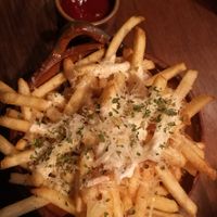 Garlic fries at Om Sabor in San Francisco