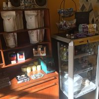 grab and go food and local coffee and tea at Kangus Coffee in Kirkcaldy