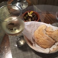 Bread & olives at Villa 6 in Sintra