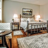 The Pippa room at Sundogs Bed and Breakfast in Shepherdstown