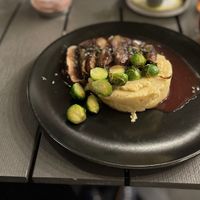 Hoofdgerecht met Portobello #Veganuary at Lento in Hasselt