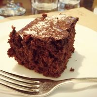 Gluten free Vegan chocolate cake at L'Hortet in Barcelona