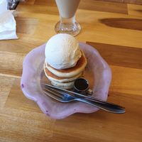 Salted caramel pancakes at Vegan Cafe PQ's in Tokyo