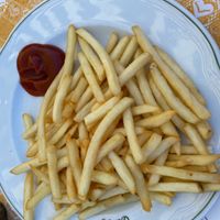 chips (huge portion!) at Gamsjaga in Salzburg