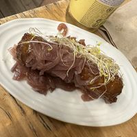 Salchicha encebollada  at Cor de Carxofa in Benicarlo