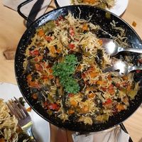 Fideuá vegana, suuuuper rica at Cor de Carxofa in Benicarlo