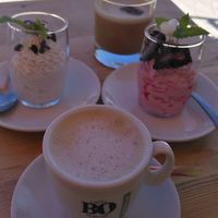 Cafés y postres at Cor de Carxofa in Benicarlo