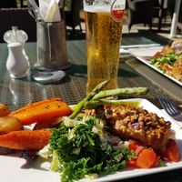 Sunday roast + gravy at The Bugle Horn in Aylesbury