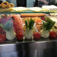 Theke at Falafel Kimo in Hamburg