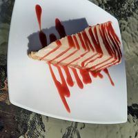 Cheese cake with raspberry sauce at PEK in Dover