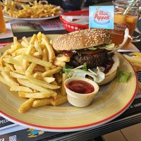 Quinoa Schwarzer Bohnen Burger at Miss PeppeR in Wietzendorf
