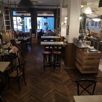 Bar at Burgerado in Herne