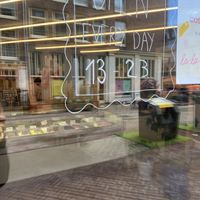 Opening hours at La La Ijs in Amsterdam