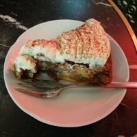 apple pie at Bombon in Madrid