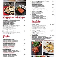 Menu as of July 2022 at Polina Pizzeria in Quebec