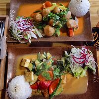 Chicken curry (top) & veggies with tofu and peanut sauce (bottom) at Mom's Creation - Friedrichshain in Berlin