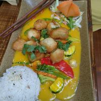 Vegan fried 'chicken' balls (delicious!!) at Mom's Creation - Friedrichshain in Berlin