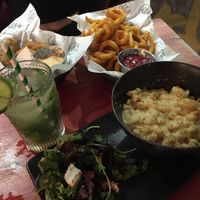 Vegan mac and cheese at Tier in Nottingham