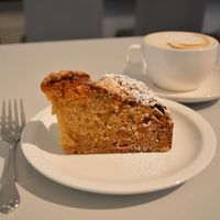 Apple crumble cake and latte at Veganique in Seoul