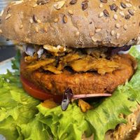 Kebab Klaus burger with planted beef + kebab + lemon thyme sauce  at Peter Pane in Osnabrueck