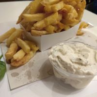 Chips with vegan mayo, the small chips are huge. They don't have vegan tartar sauce. Always ask first. at Frituur Tartaar in Ghent