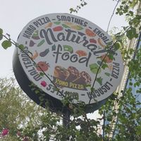 Street sign at Cocina de Emy Natural Food in Santa Marta