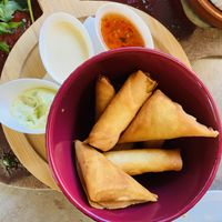 Oeps, foto iets te laat…al wat gegeten - gerecht: Vette bek, samosa’s, spicy’s en loempia’s at Goed Proeven in Arnhem