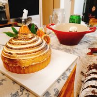 레몬머랭 홀케이크!!! 진짜 한판 혼자 다 먹을수 있어오 at Nammi Plant Lab in Seoul