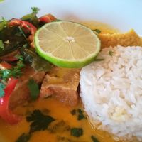Tofu frit, sauce coco, algues... ? Je ne sais plus le nom du plat mais c'était délicieux ! at Casa Brasil in Palavas-les-flots