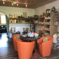 Numerous rooms to the shop and café   at Bilobi Laden & Cafe in Strobl