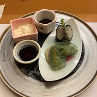Not an easy to eat part of the meal, but still an interesting experience. This is the “assortment” listed on the menu at Asai Togei in Osaka