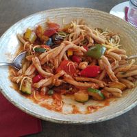 Dinkel-Strozzapreti mit Gemüse at Carl-Zone in Strobl