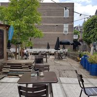 large outdoor terrace at Schenkers in Apeldoorn