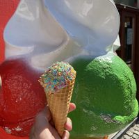 Vegan strawberry Ice Cream 🌱  at Paradis - Vesterbro in Copenhagen