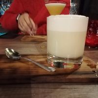 Warm Chareltje ❤️... 43 met opgeschuimde havermelk at Bar d'Henri in Antwerpen