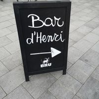 Outside at Bar d'Henri in Antwerpen