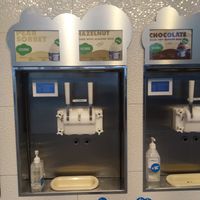 Self-serve at Funky Frozen Yoghurt in Kristiansand