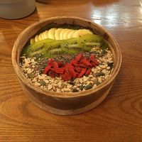 Smoothie bowl at Zenith in Lisbon