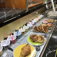 Showcase  at Sweet Vegan in Antwerpen
